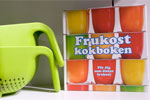 F�rnya k�ket med tutti-frutti f�rger