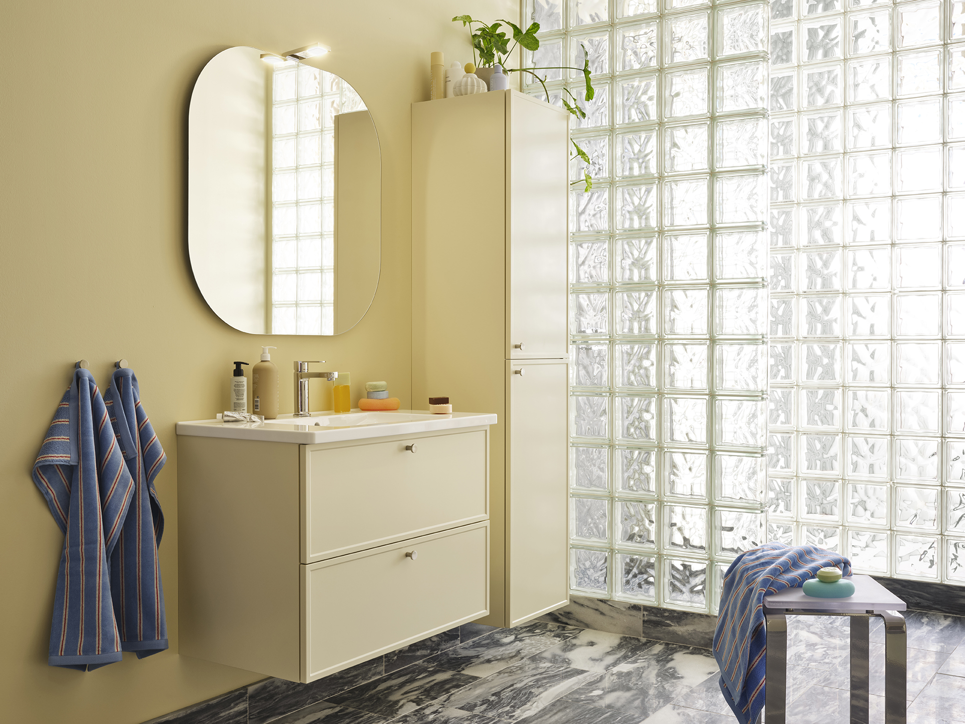 Bad Free 800 Thea Cremegul